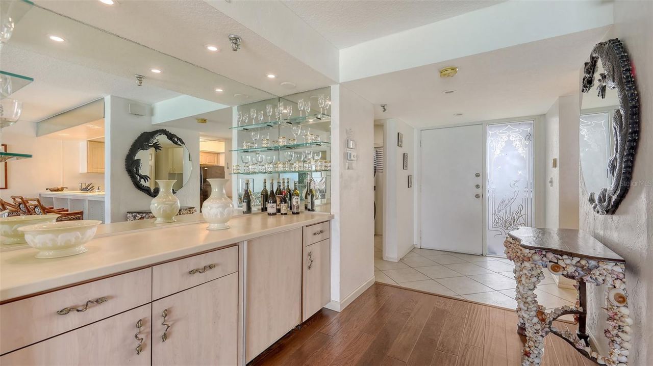 2675 Gulf Of Mexico Drive, Unit 403, Longboat Key, FL 34228 Photo