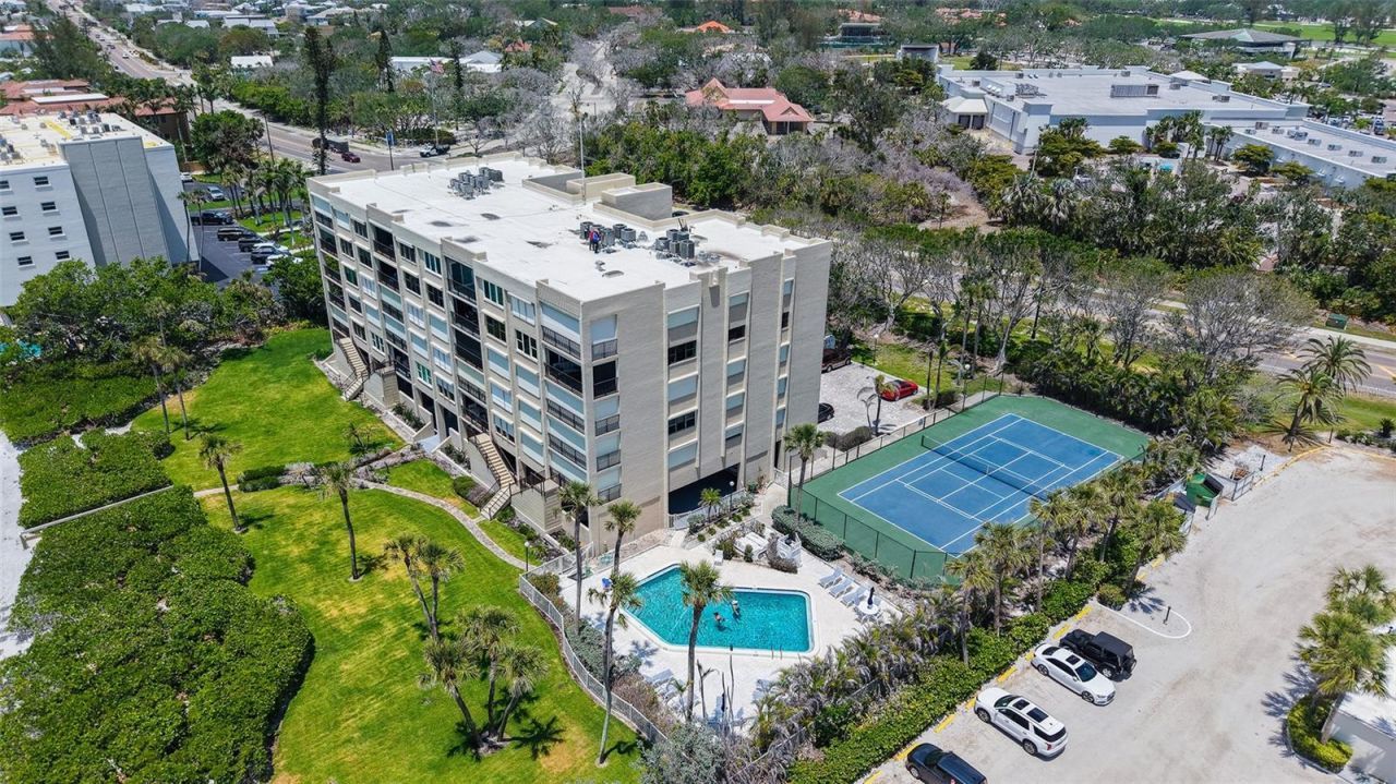 2675 Gulf Of Mexico Drive, Unit 403, Longboat Key, FL 34228 Photo