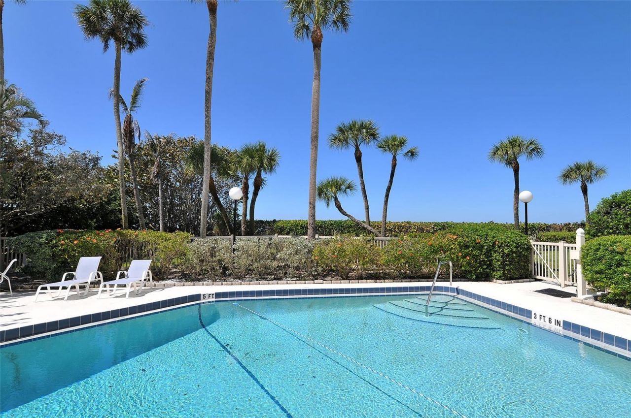 2675 Gulf Of Mexico Drive, Unit 403, Longboat Key, FL 34228 Photo