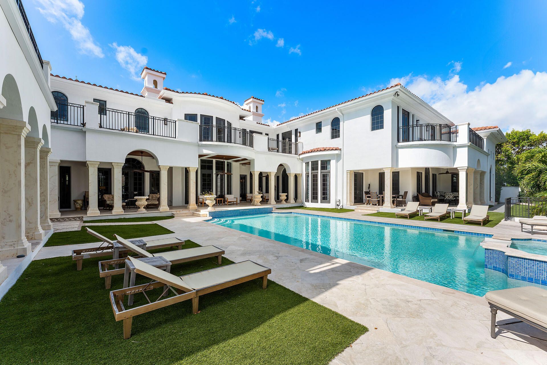 251 W Coconut Palm Road, Boca Raton, FL 33432 Photo