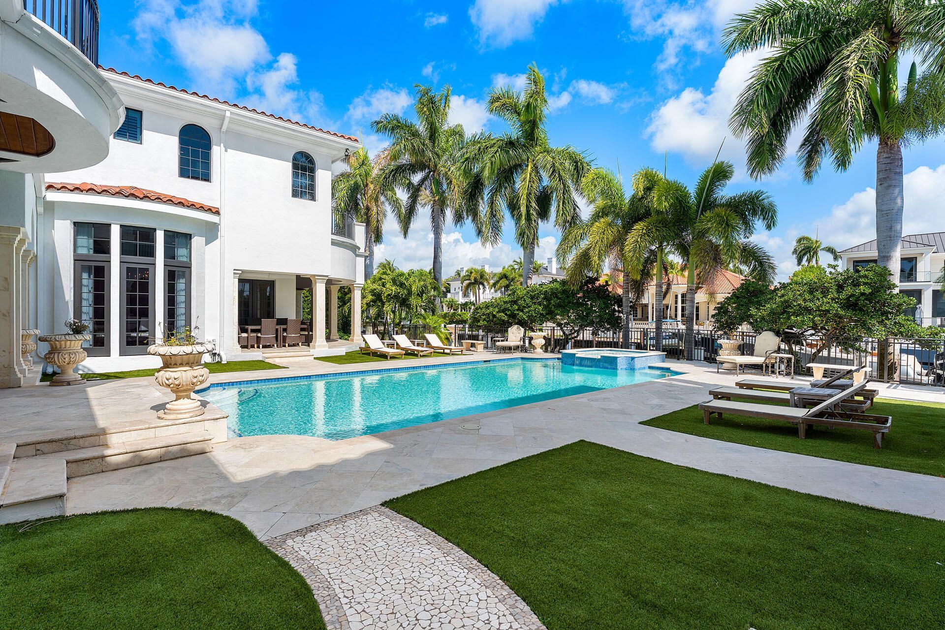 251 W Coconut Palm Road, Boca Raton, FL 33432 Photo