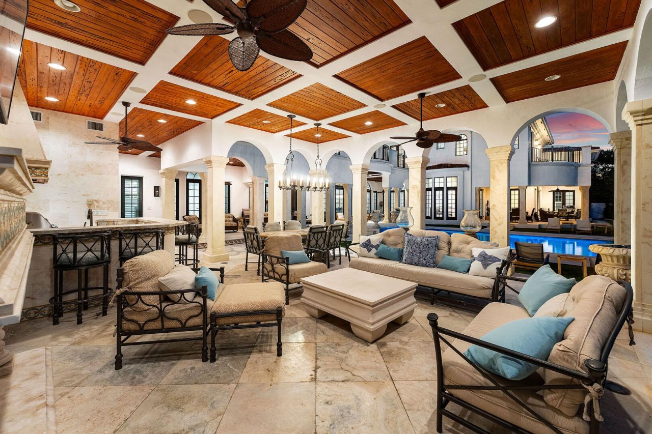 251 W Coconut Palm Road, Boca Raton, FL 33432 Photo