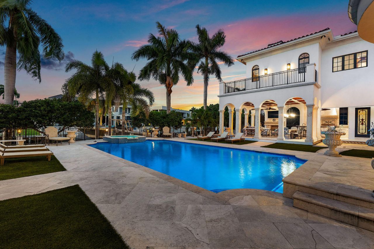 251 W Coconut Palm Road, Boca Raton, FL 33432 Photo