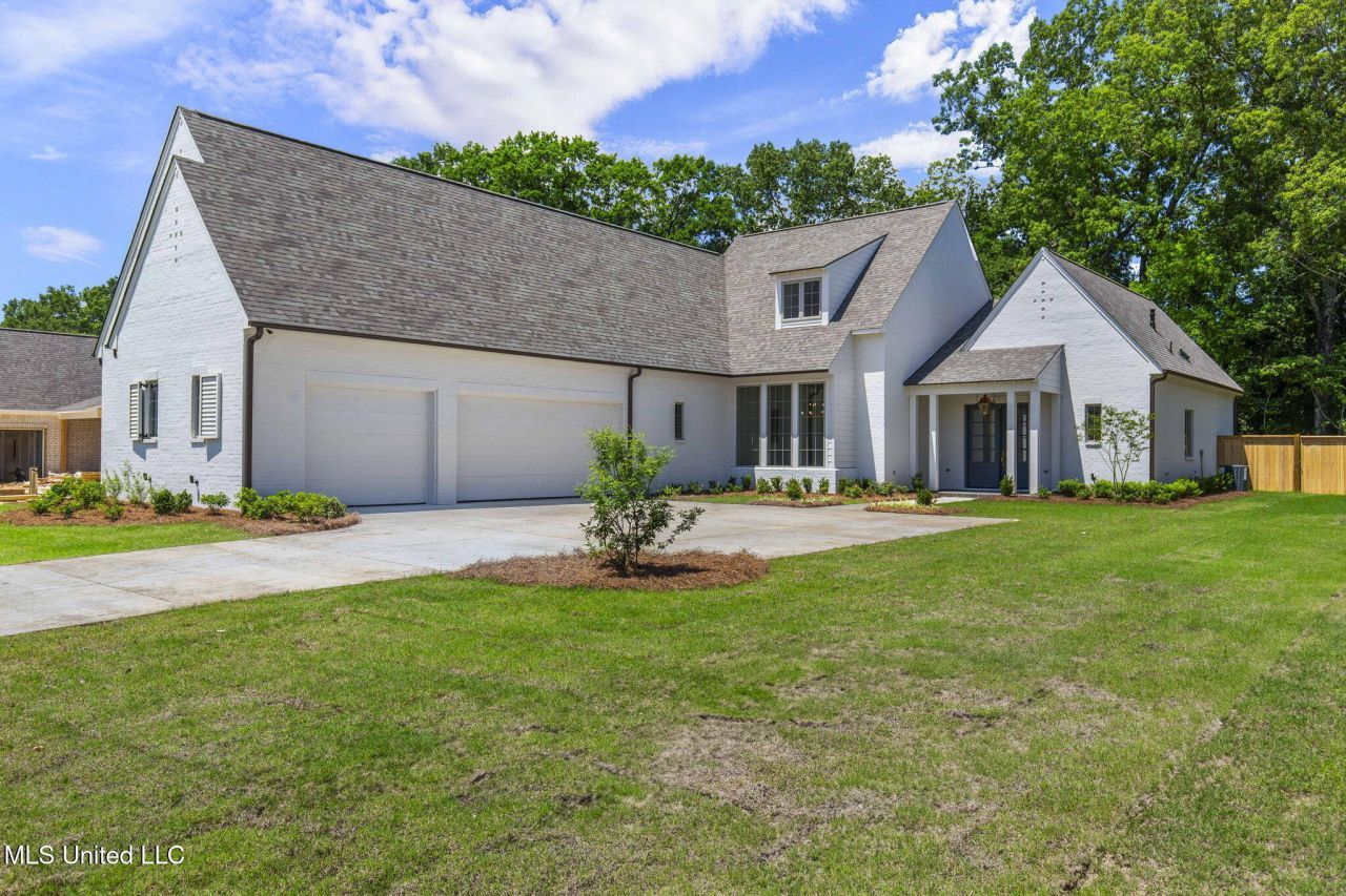 230 Parke Drive, Ridgeland, MS 39157 Main Photo