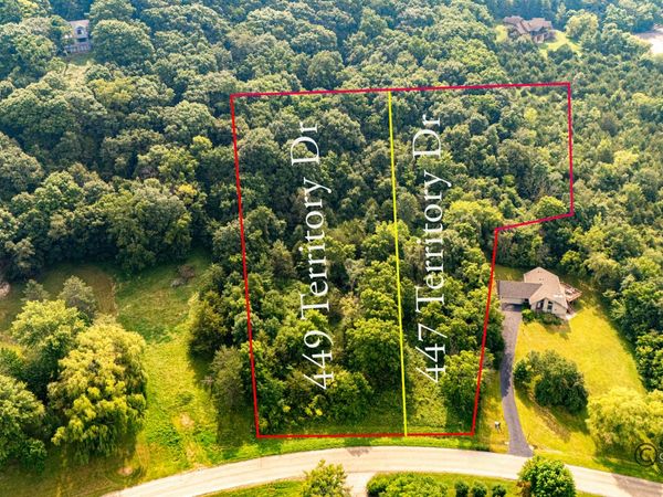 449 Territory Drive, Galena, IL 61036