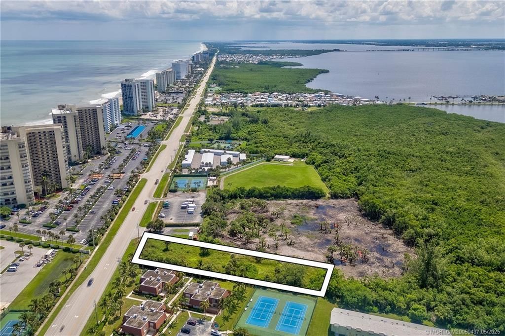 9461 S Ocean Drive, Jensen Beach, FL 34957 Photo