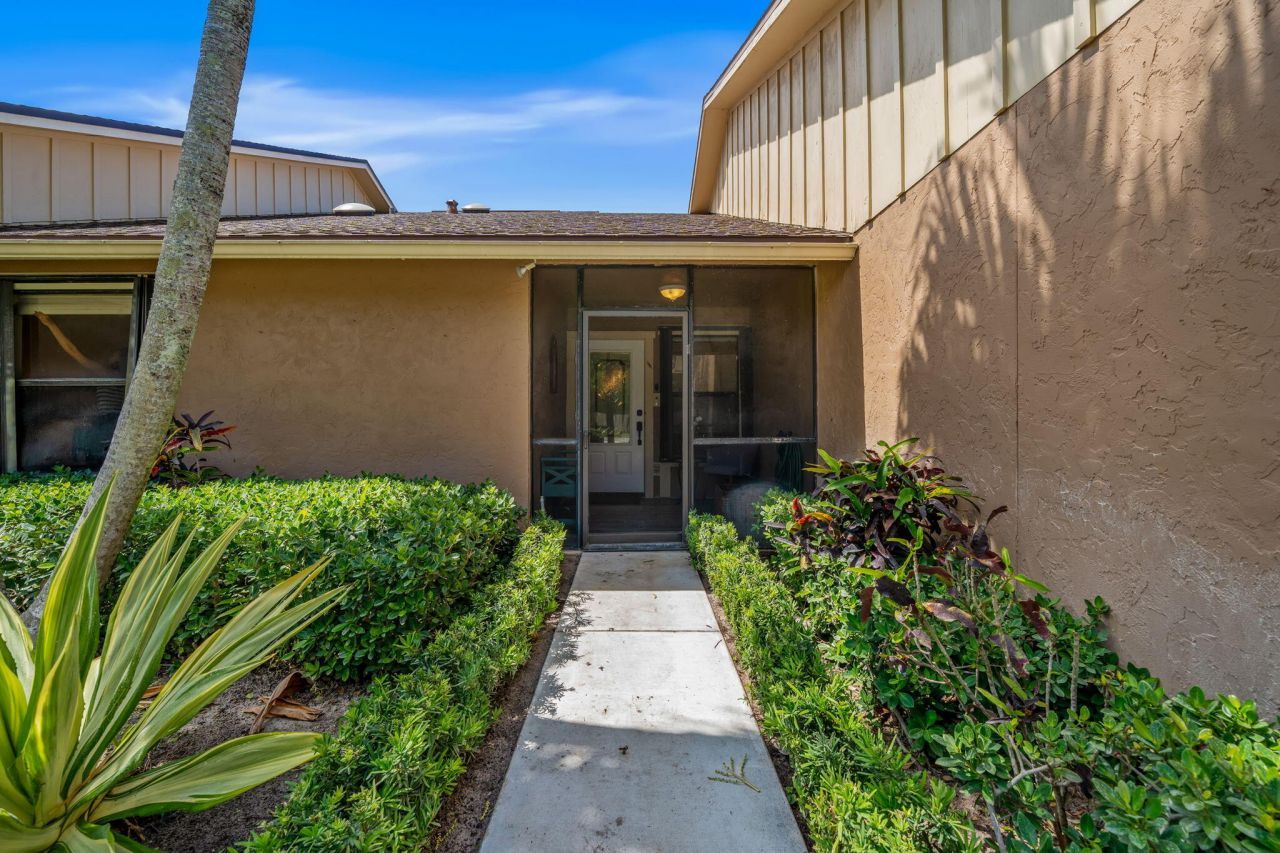 11837 Donlin Drive, Wellington, FL 33414 Photo