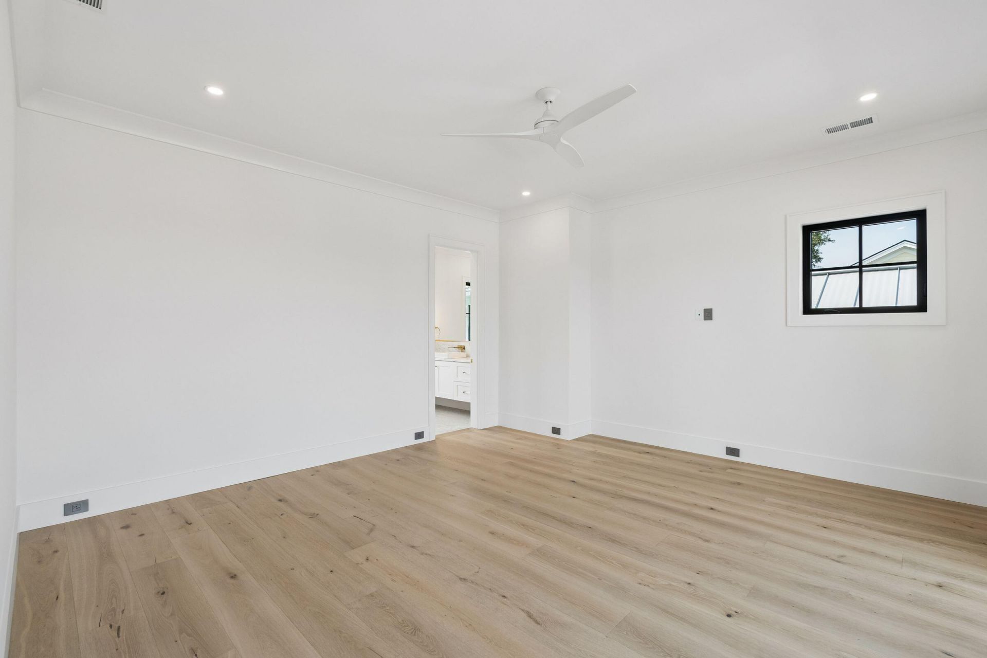 11 Tabby Lane Photo 104