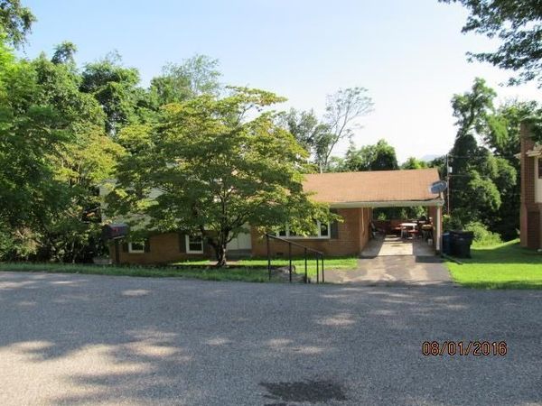 2521 Lakeview DR NW, Roanoke, VA 24017