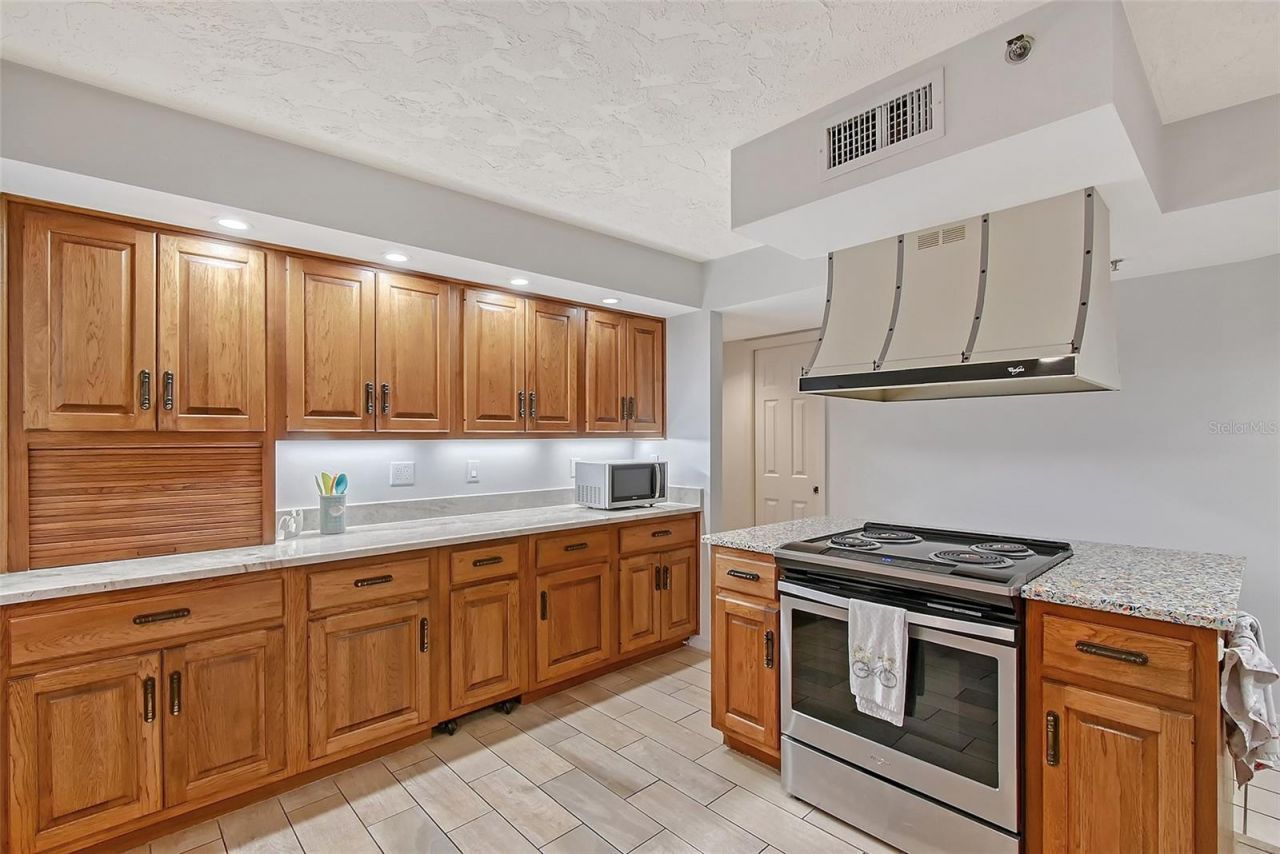 111 Tidy Island Boulevard, Bradenton, FL 34210 Photo