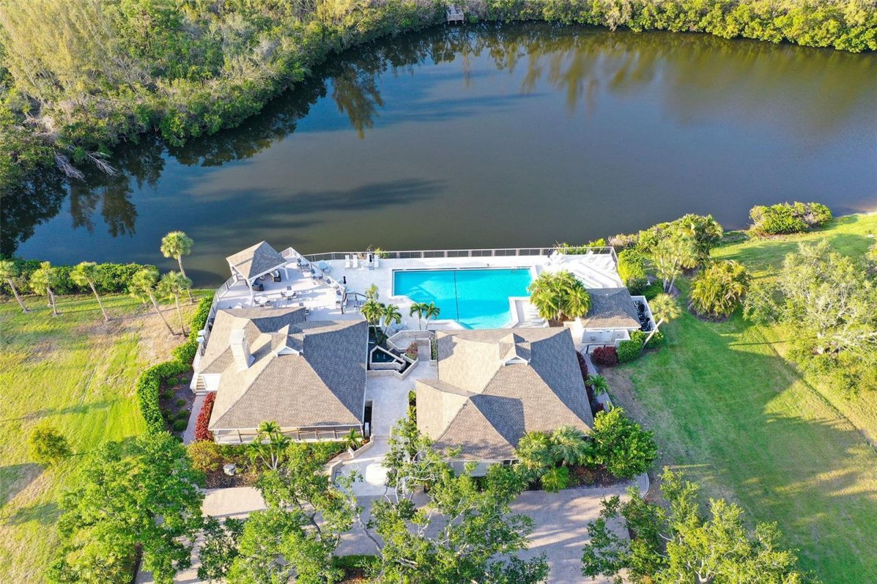 111 Tidy Island Boulevard, Bradenton, FL 34210 Photo