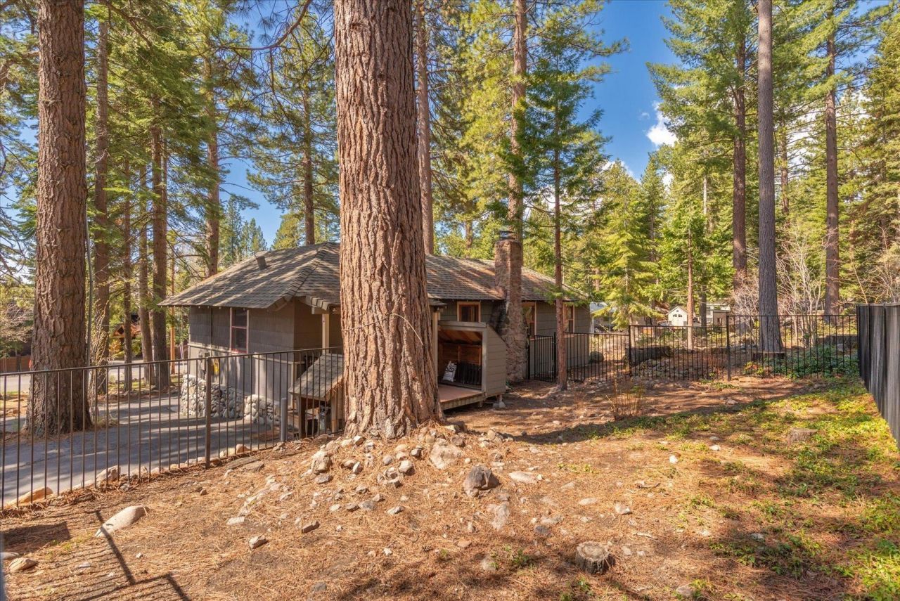 5999 North Lake Boulevard, Carnelian Bay, CA 96140 Photo