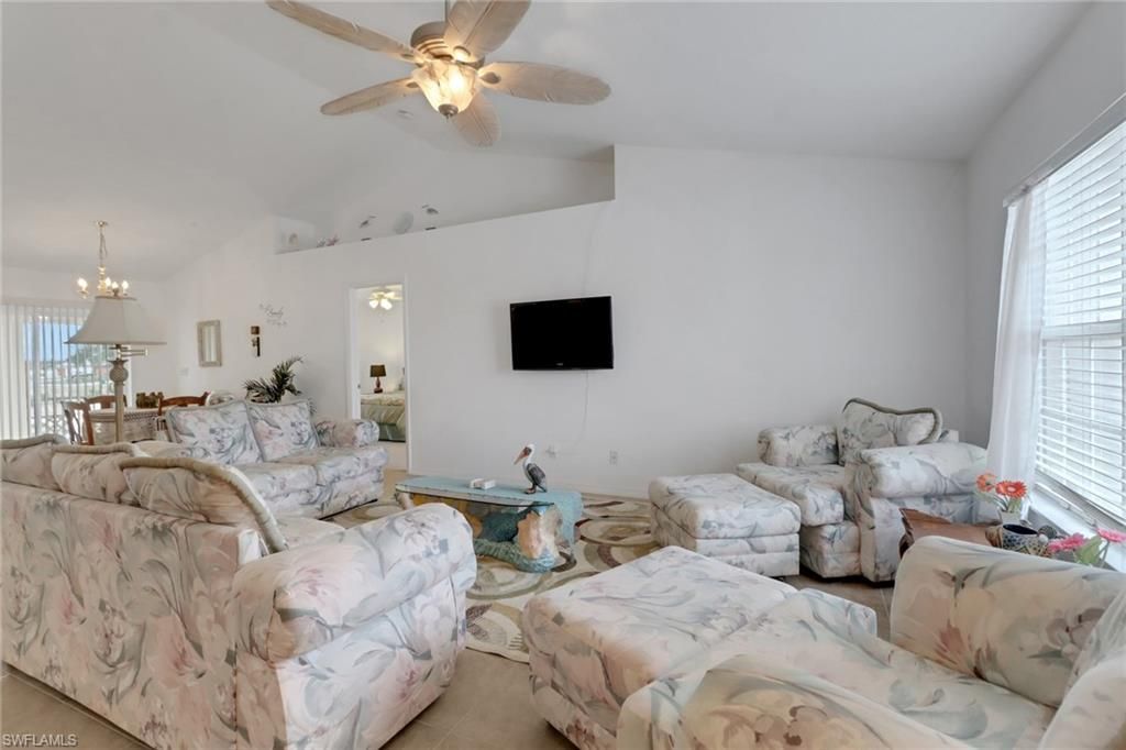 622 NE 12th St, Cape Coral, FL 33909 Photo