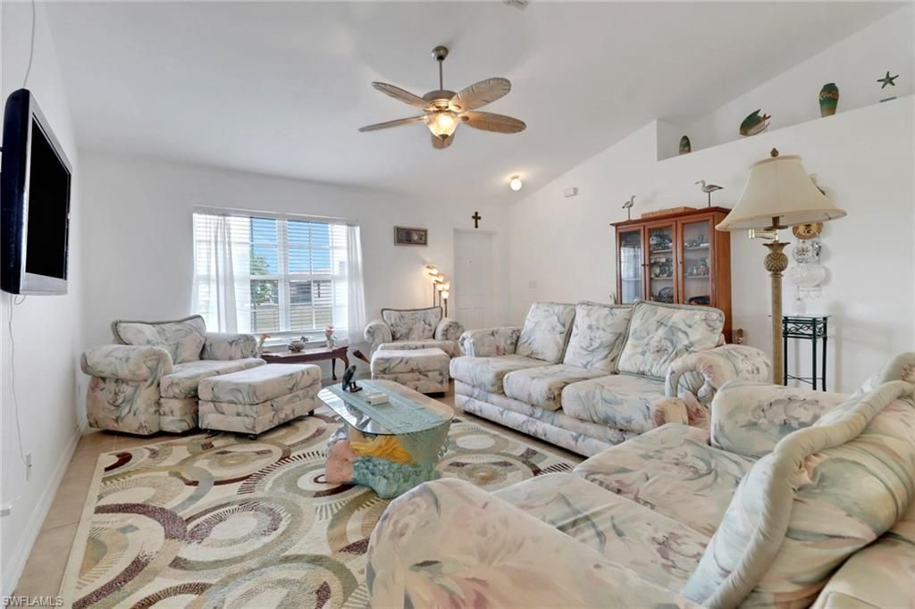 622 NE 12th St, Cape Coral, FL 33909 Photo