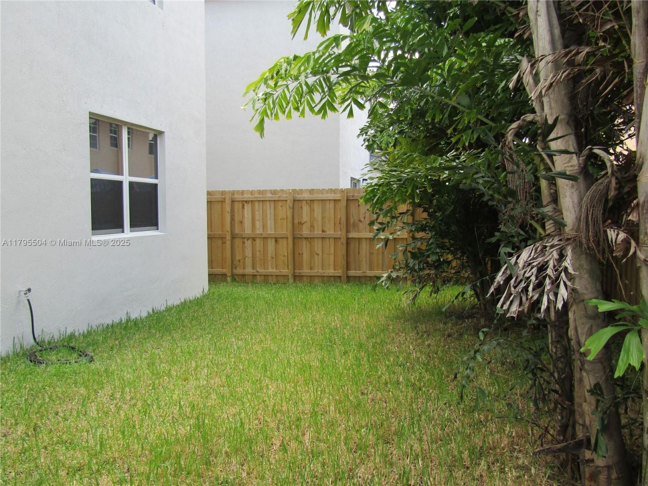 1414 SE 26th Ter, Homestead, FL 33035 Photo