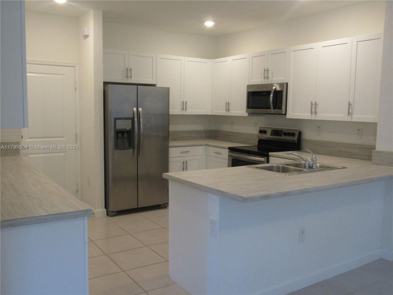 1414 SE 26th Ter, Homestead, FL 33035 Photo