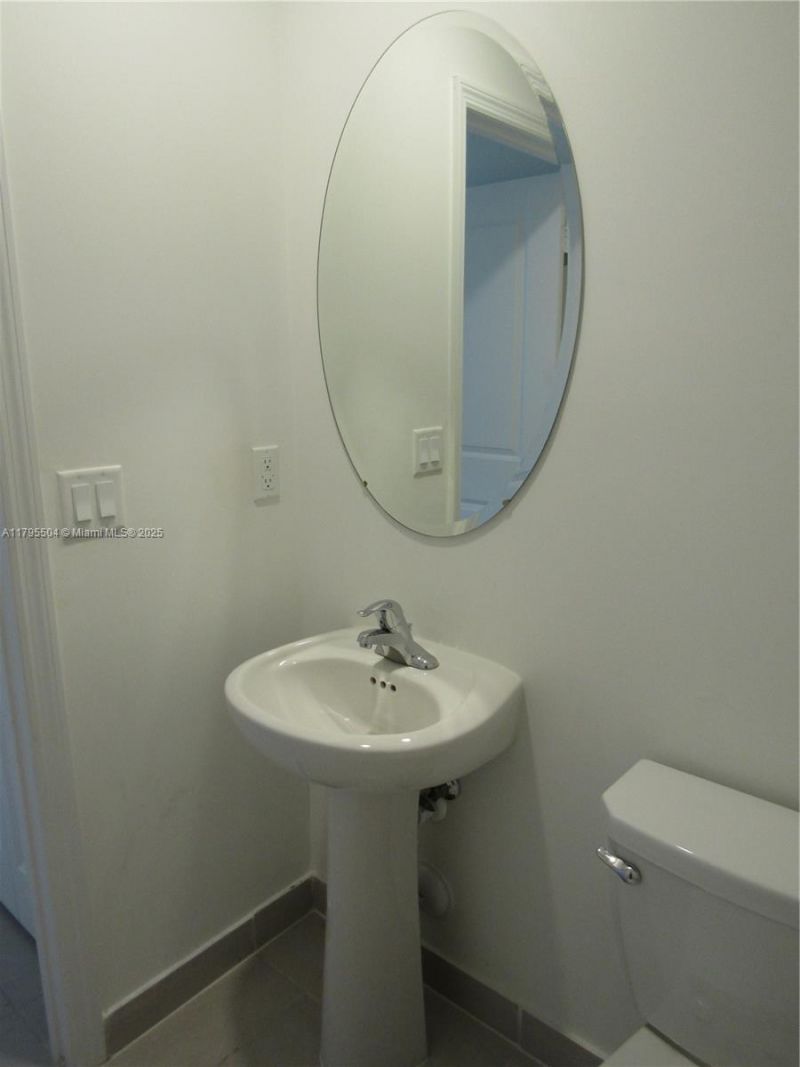 1414 SE 26th Ter, Homestead, FL 33035 Photo