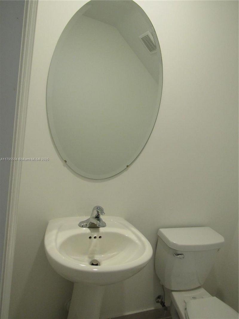 1414 SE 26th Ter, Homestead, FL 33035 Photo