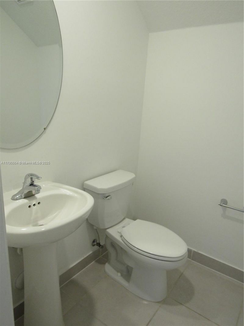 1414 SE 26th Ter, Homestead, FL 33035 Photo