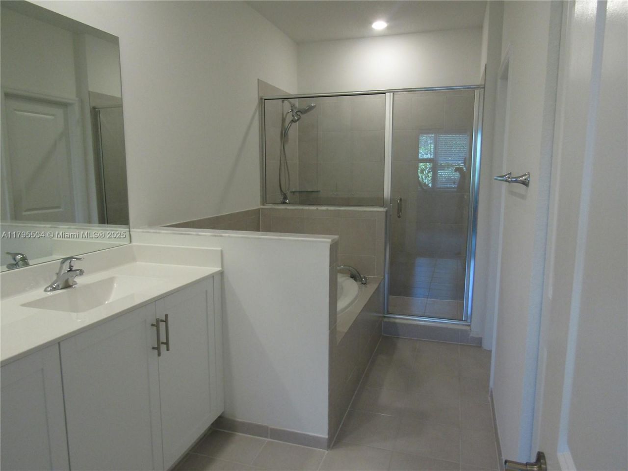 1414 SE 26th Ter, Homestead, FL 33035 Photo