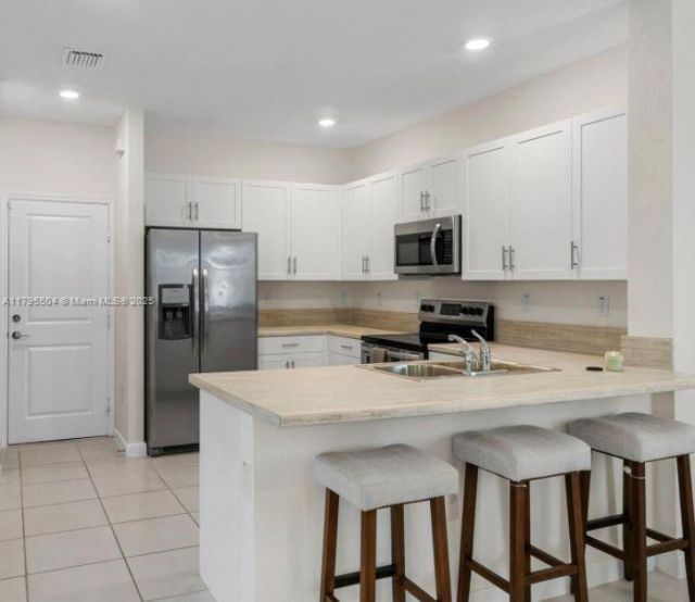 1414 SE 26th Ter, Homestead, FL 33035 Photo