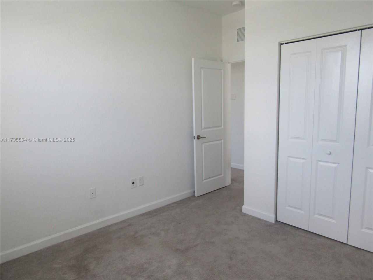 1414 SE 26th Ter, Homestead, FL 33035 Photo