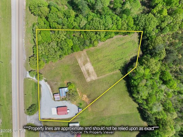 2598 Tennessee Avenue N, Parsons, TN 38363