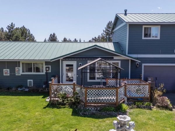 20873 SE Greenmont Drive, Bend, OR 97702