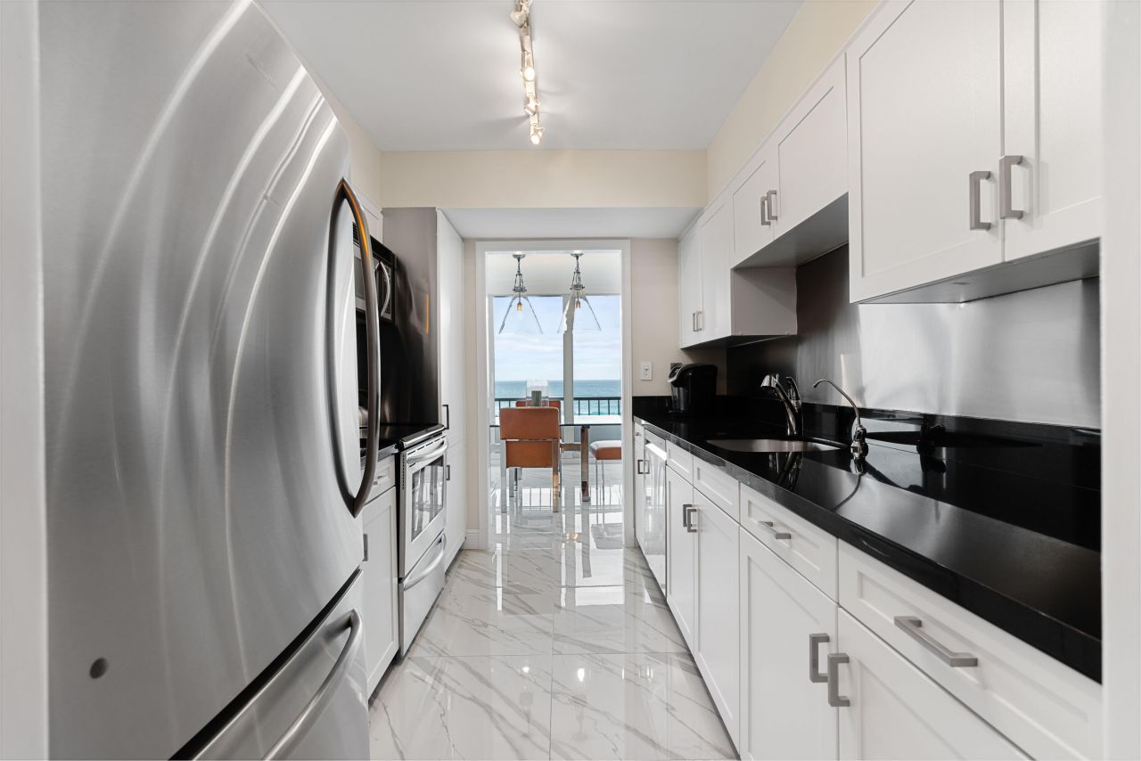 5550 N Ocean Drive, Unit 5c, Singer Island, FL 33404 Photo