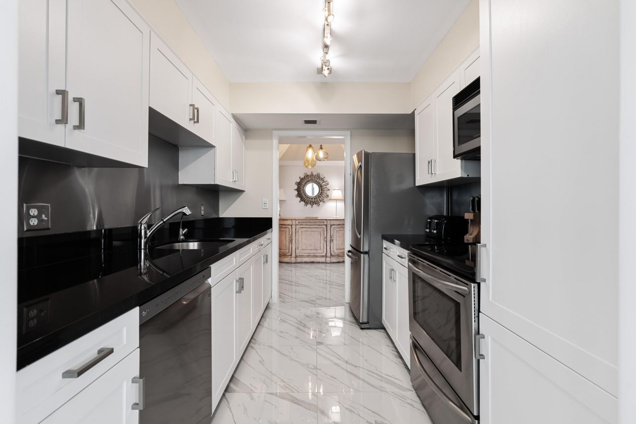 5550 N Ocean Drive, Unit 5c, Singer Island, FL 33404 Photo