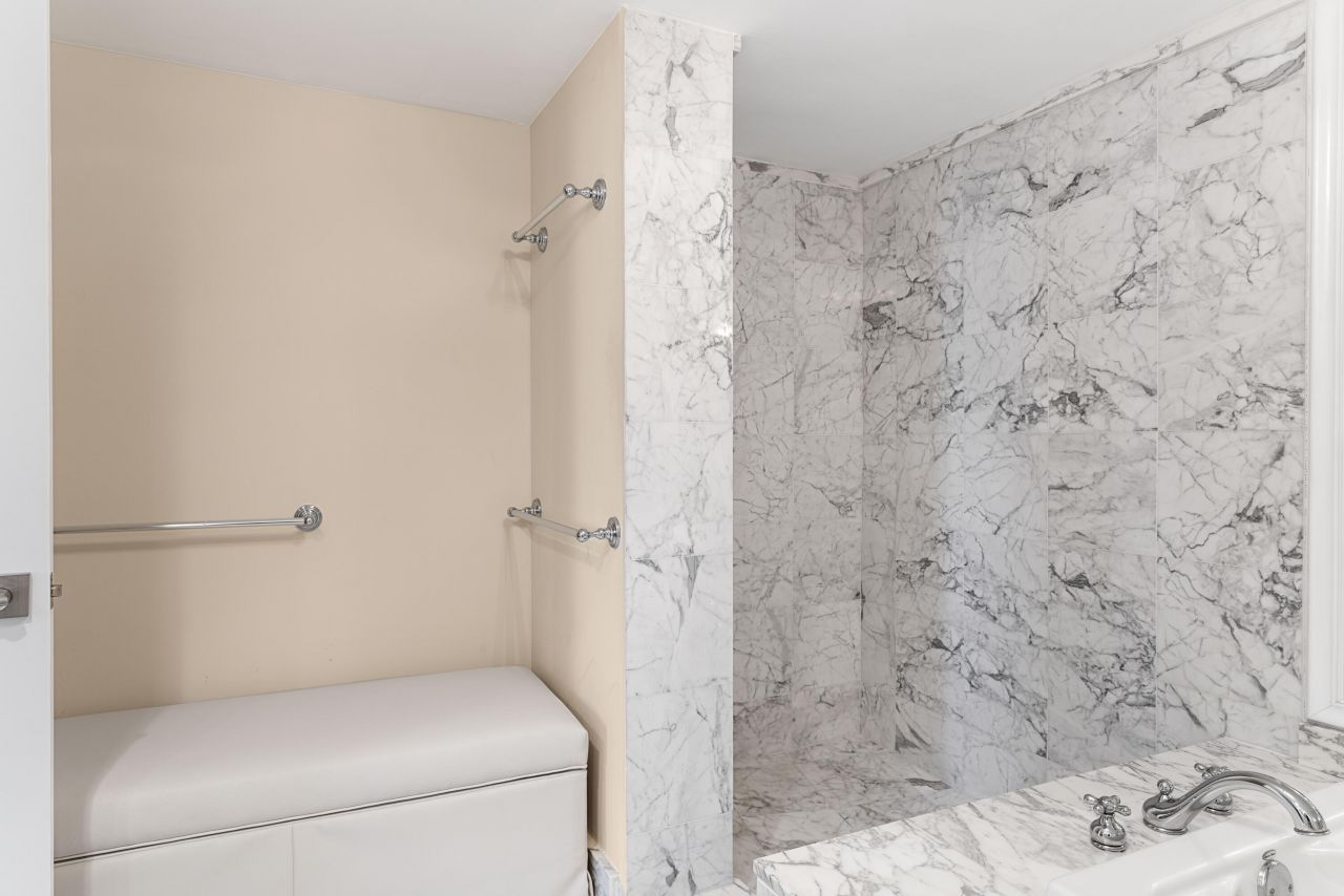 5550 N Ocean Drive, Unit 5c, Singer Island, FL 33404 Photo