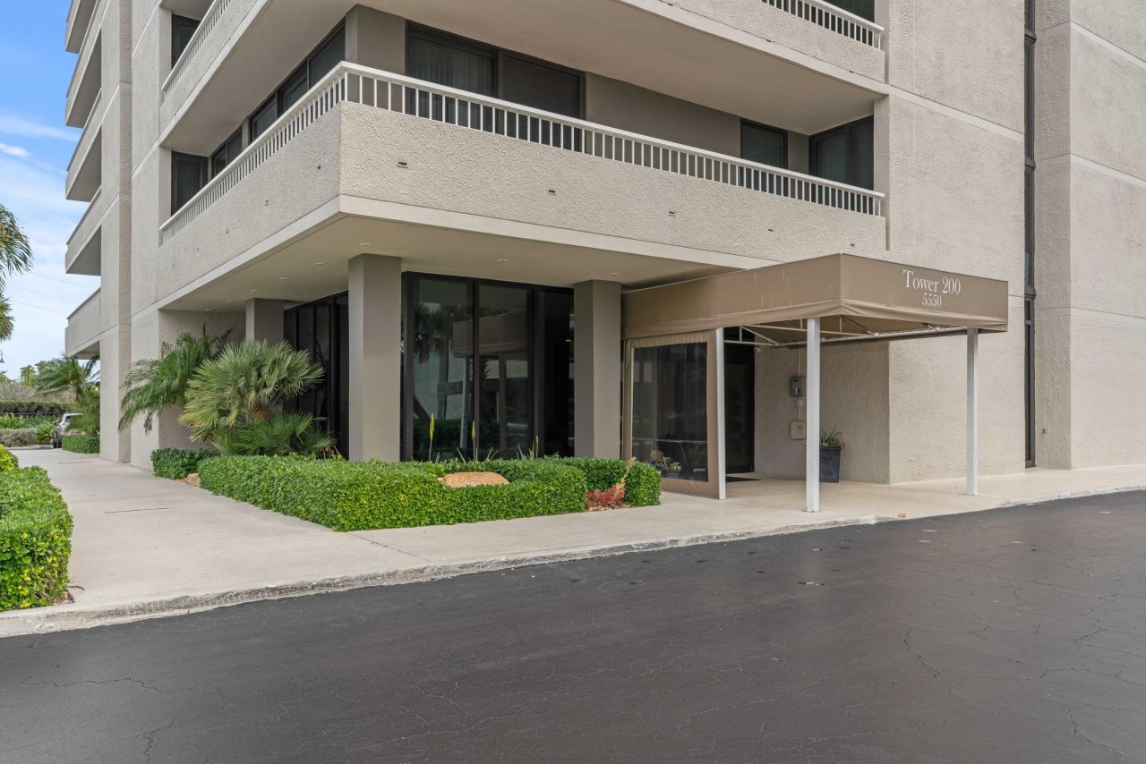 5550 N Ocean Drive, Unit 5c, Singer Island, FL 33404 Photo