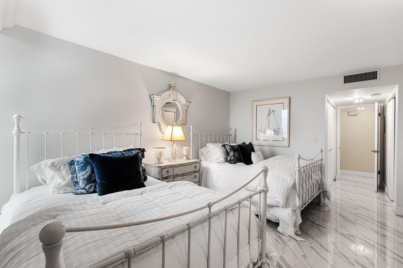 5550 N Ocean Drive, Unit 5c, Singer Island, FL 33404 Photo