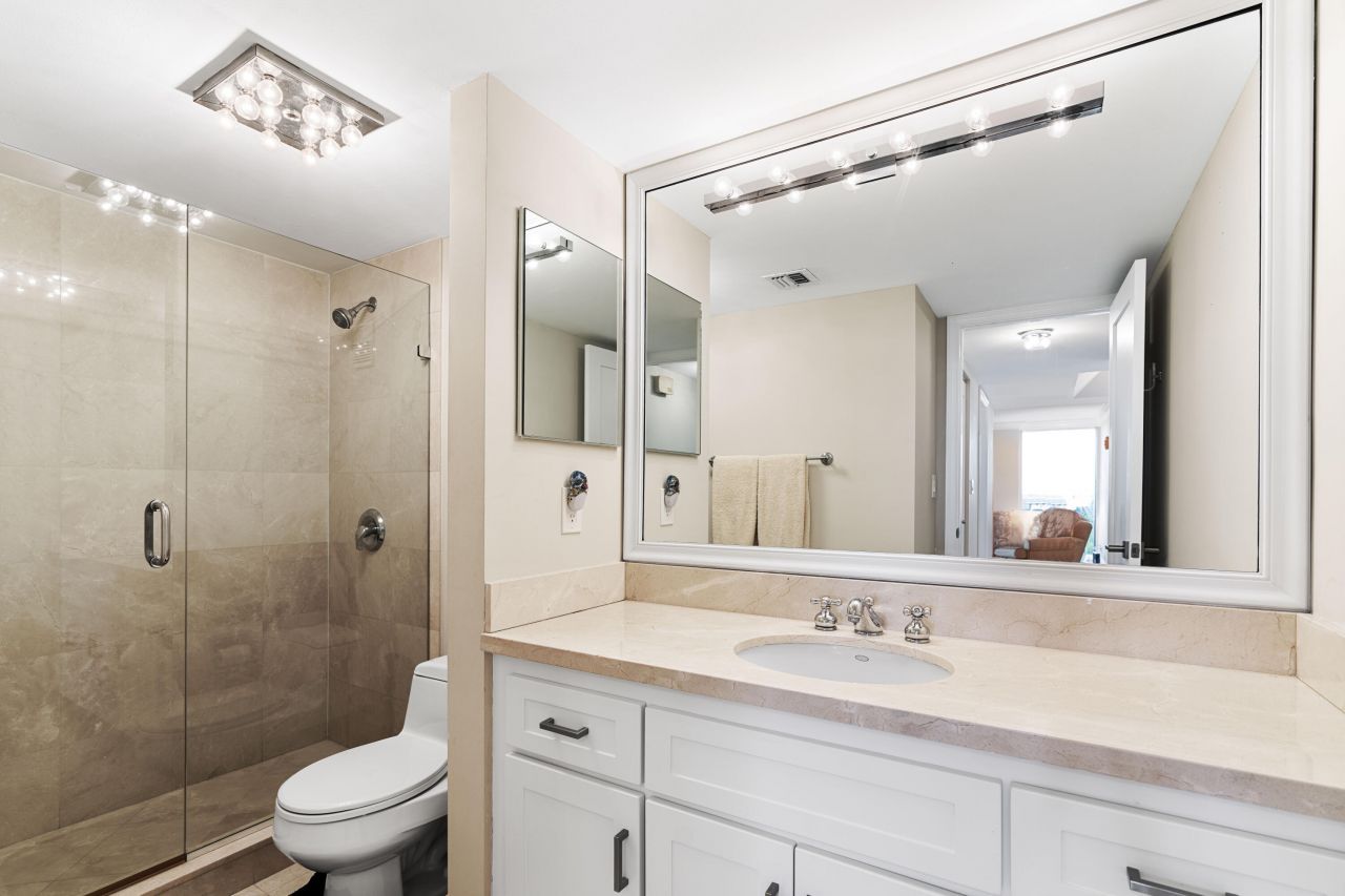 5550 N Ocean Drive, Unit 5c, Singer Island, FL 33404 Photo