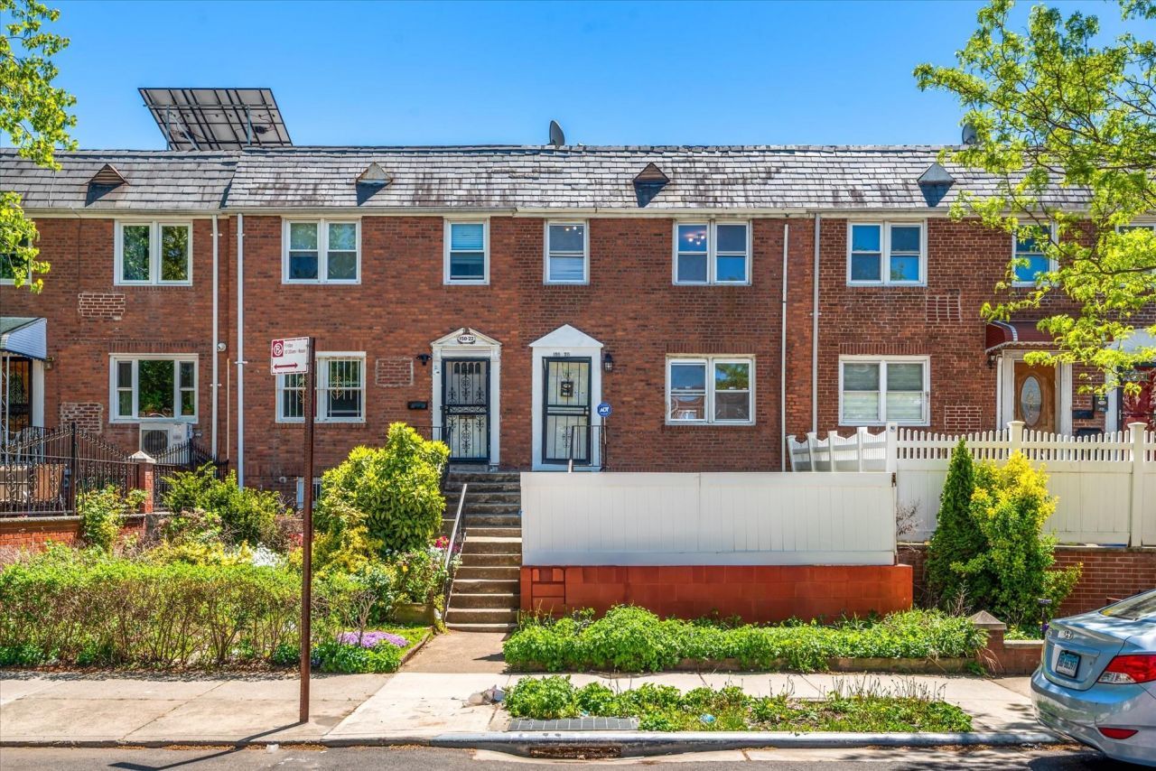 150-20 77th Avenue, Kew Gardens Hills, NY 11367 Main Photo