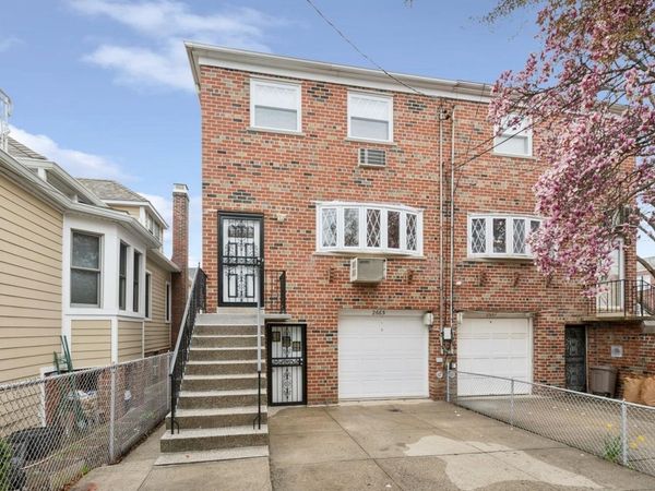 2665 Harding Ave, Bronx, NY 10465