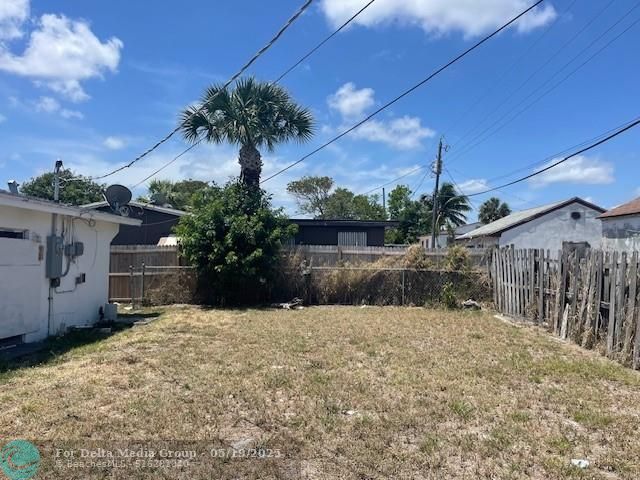 1104 W 24th St, Riviera Beach, FL 33404 Photo