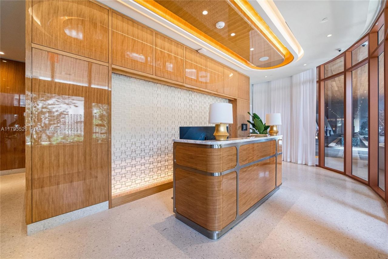 2678 Tigertail Ave, Unit 1205, Miami, FL 33133 Photo