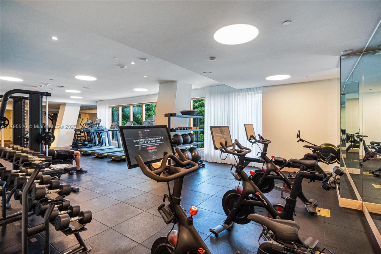 2678 Tigertail Ave, Unit 1205, Miami, FL 33133 Photo
