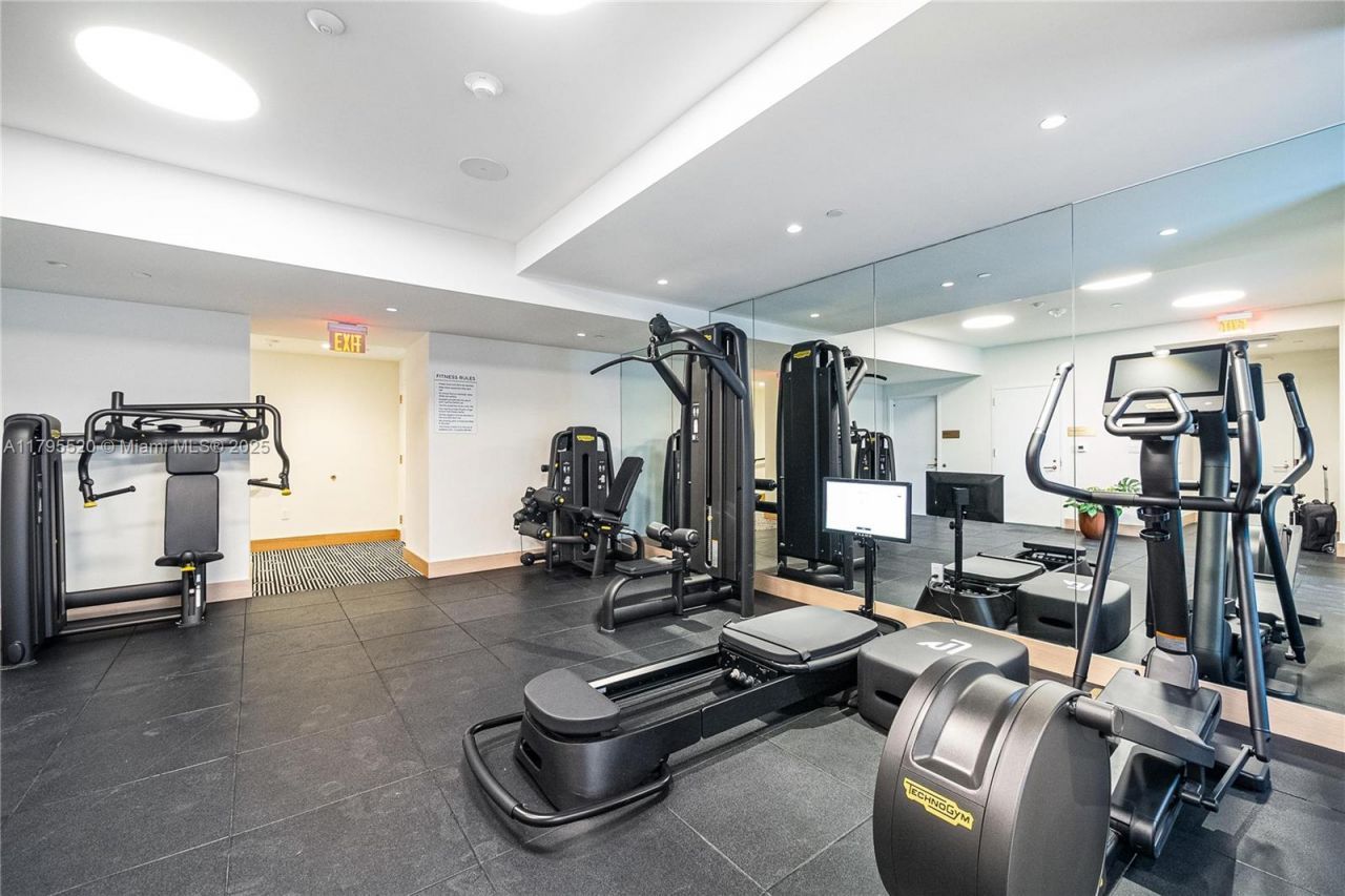 2678 Tigertail Ave, Unit 1205, Miami, FL 33133 Photo