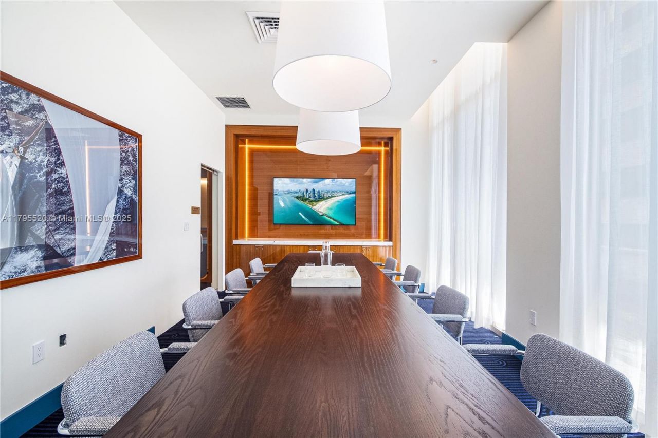 2678 Tigertail Ave, Unit 1205, Miami, FL 33133 Photo