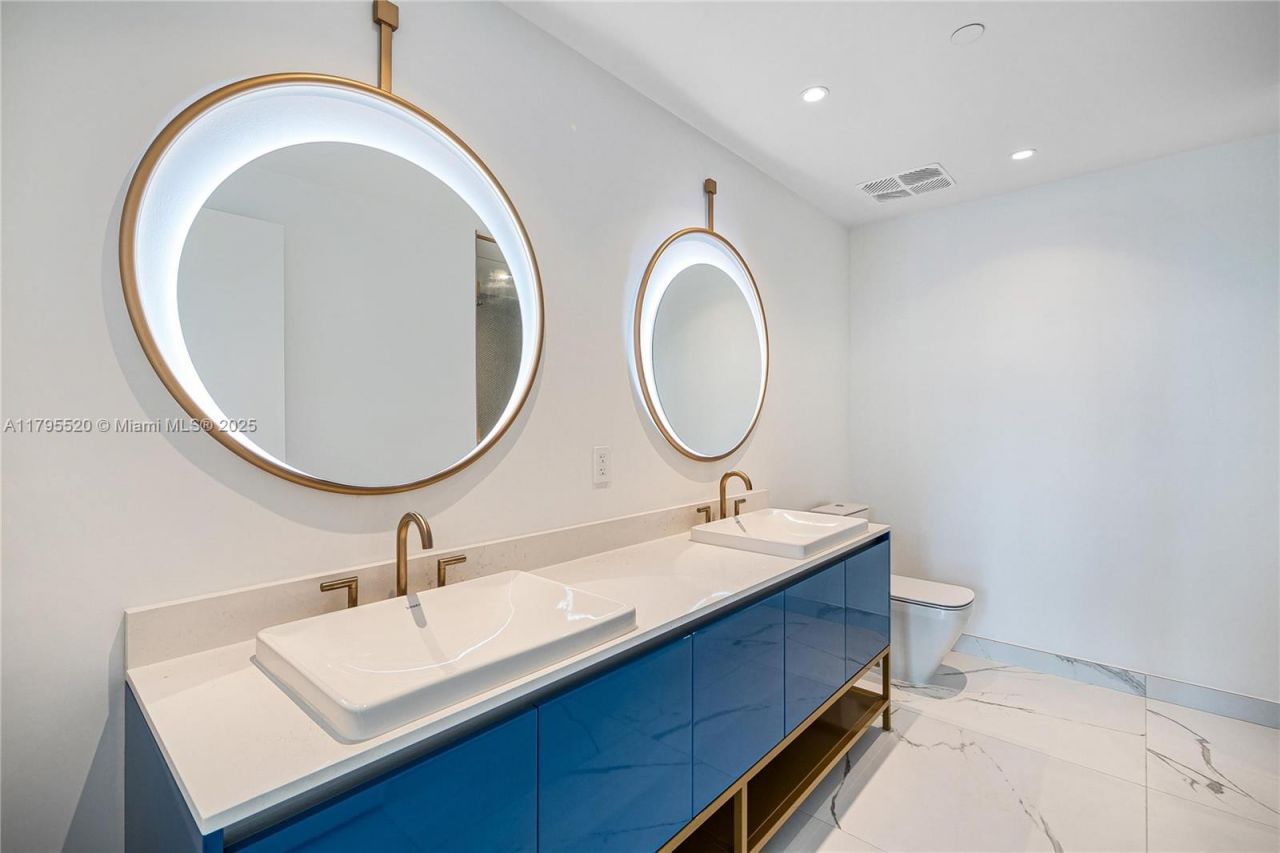 2678 Tigertail Ave, Unit 1205, Miami, FL 33133 Photo