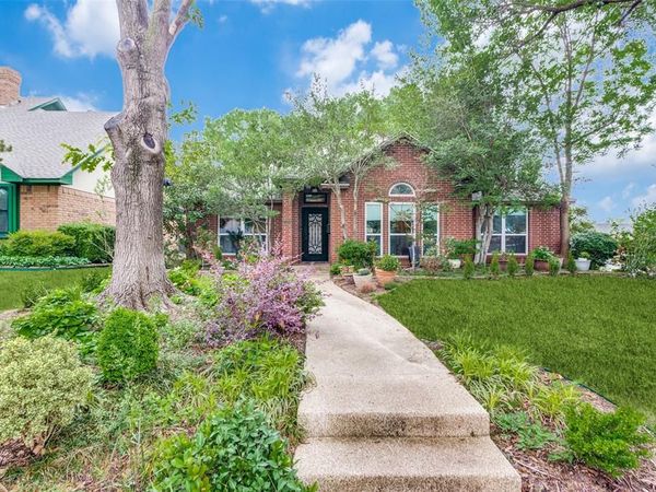 2229 Weatherbee Street, Fort Worth, TX 76110