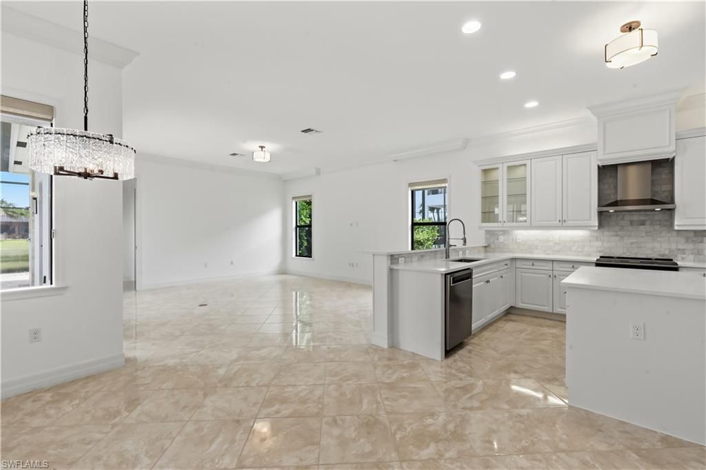 3412 Atlantic Cir, Naples, FL 34119 Photo
