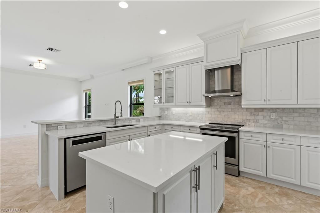 3412 Atlantic Cir, Naples, FL 34119 Photo