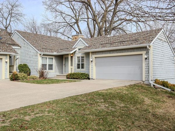 2651 82nd Street, Urbandale, IA 50322