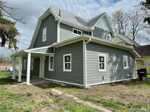 1715 S Madison Street, Muncie, IN 47302