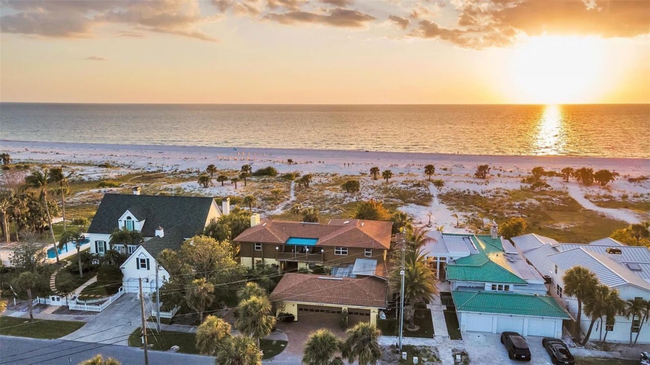 1058 Eldorado Avenue, Clearwater Beach, FL 33767 Photo