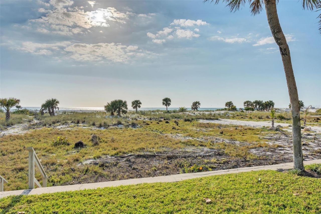 1058 Eldorado Avenue, Clearwater Beach, FL 33767 Photo