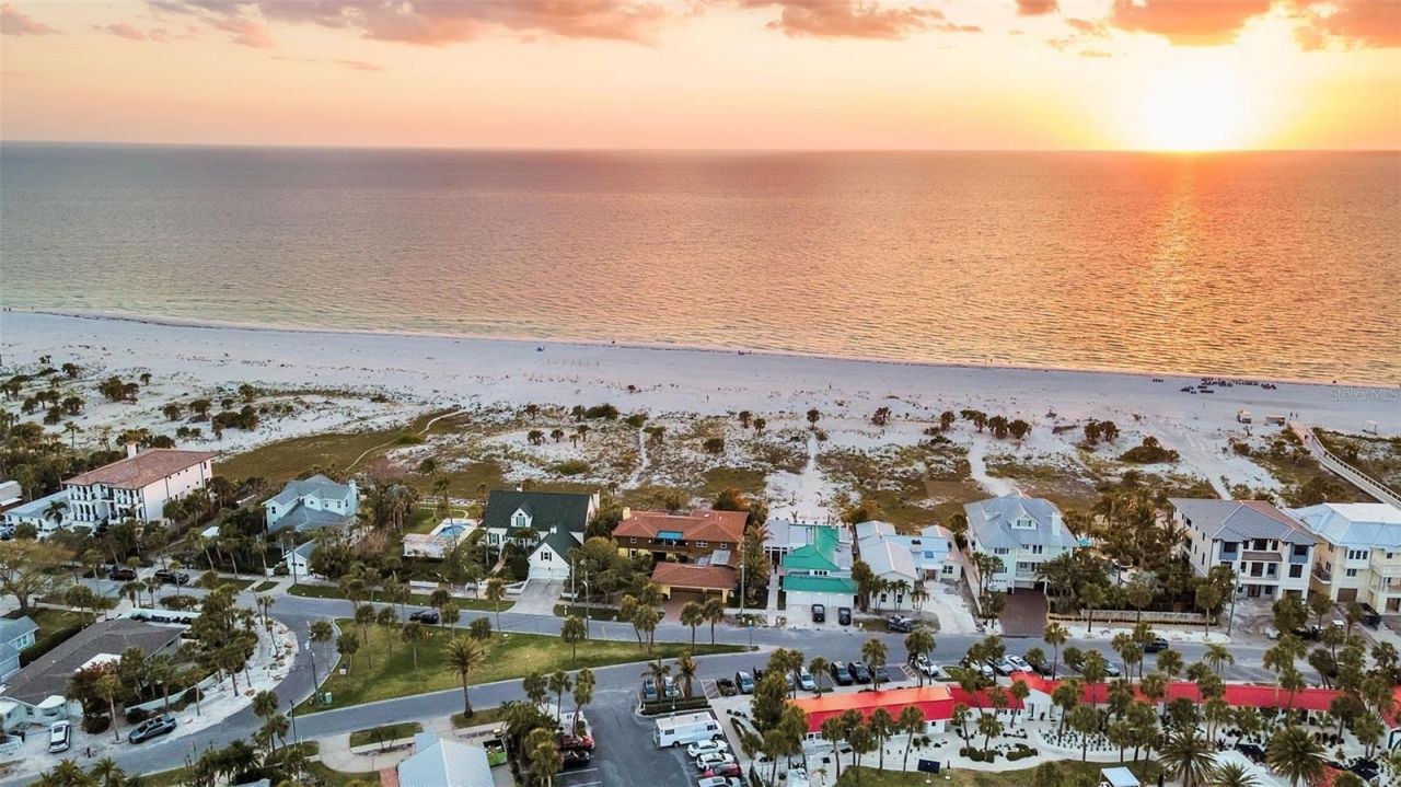 1058 Eldorado Avenue, Clearwater Beach, FL 33767 Photo